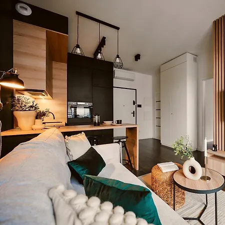 Przytulny Greenwall Apartamento Cracóvia